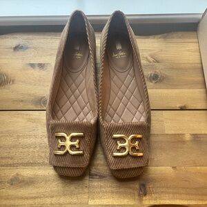 9.5M Sam Edelman

Emina Square Toe Flat (Women)
Cognac Corduroy